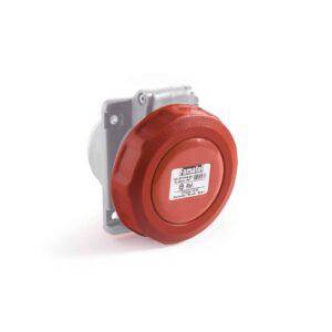 Famatel Base empotrar 2P+T 16A IP67 salida inclinada 10º Ref: 24230