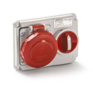 Famatel Base 2P+T 16A IP54 interblocante horizontal de empotrar Ref: 25079