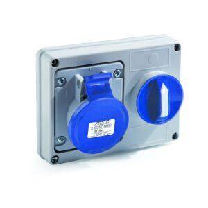 Famatel Base 2P+T 16A IP54 interblocante horizontal de empotrar Ref: 25056