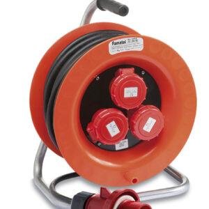 Famatel Enrollacable IP55 30m; entrada: clavija industrial 3P+T 16A / salida: 3 bases industriales 3P+T 16A