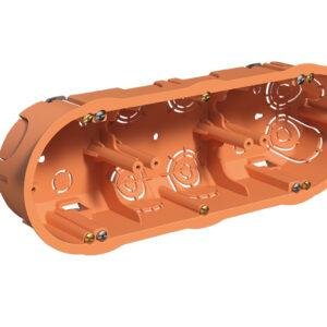 Famatel Caja para 3 mecanismos tabiqueria hueca IP20